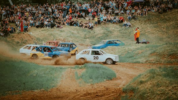 The complete handbook for choosing the best sport bike tires for exceptional mixed terrain adventure in the uk